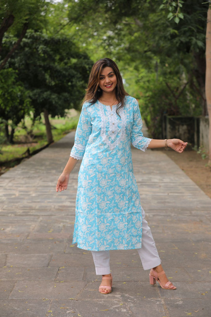 Kurtas & Kurtis : white georgette flower printed kurti