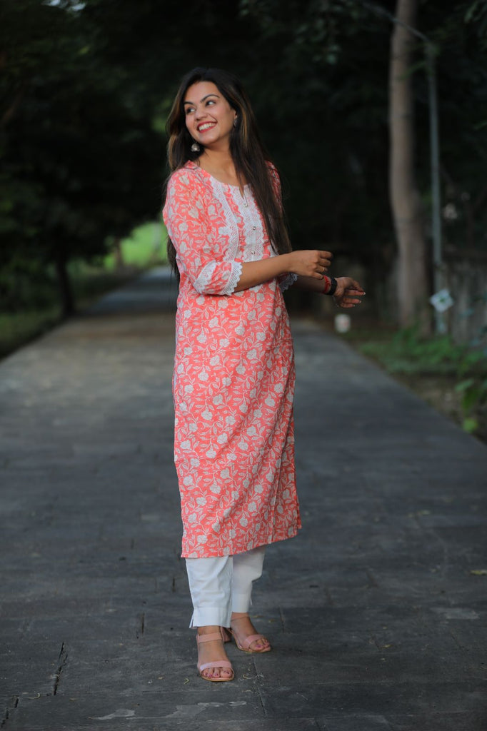Beautiful printed kurti with printed pant With net embroidery dupatta –  Royskart