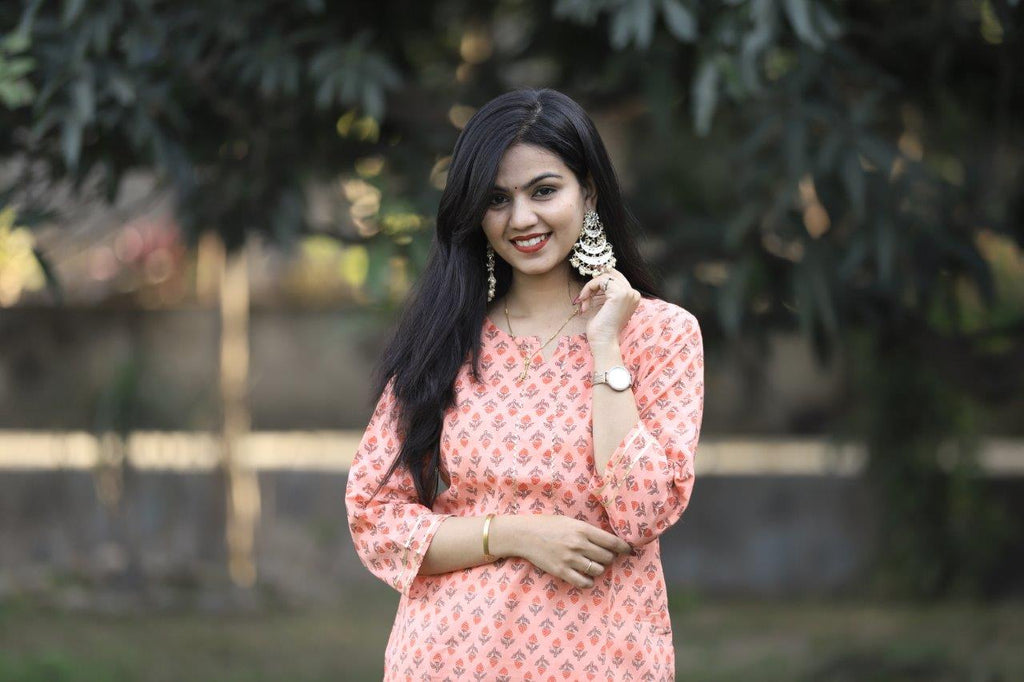 Ladies Designer Sleeves Grey Long Kurti, Size: S-XL at Rs 3600 in Raipur